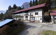 140-Year-Old Traditional House with Rich Experiences
